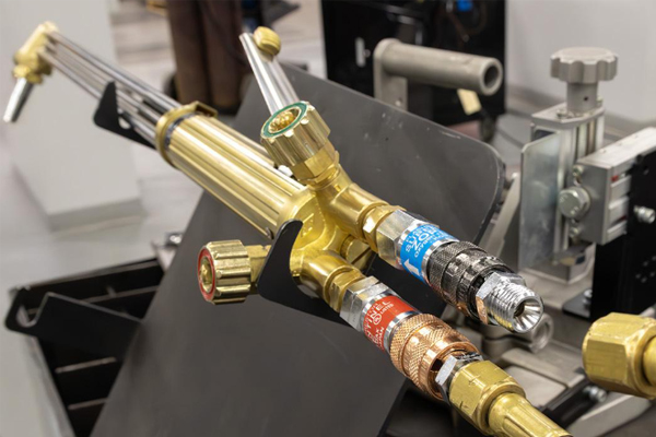 Is a Flashback Arrestor Required for an Acetylene Cylinder