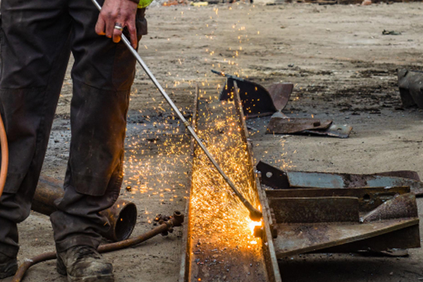 Why Acetylene Cylinders Cannot Be Used Upside Down