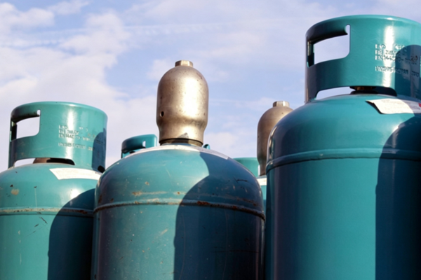 How to Avoid Safety Hazards During Acetylene Storage Tank Use